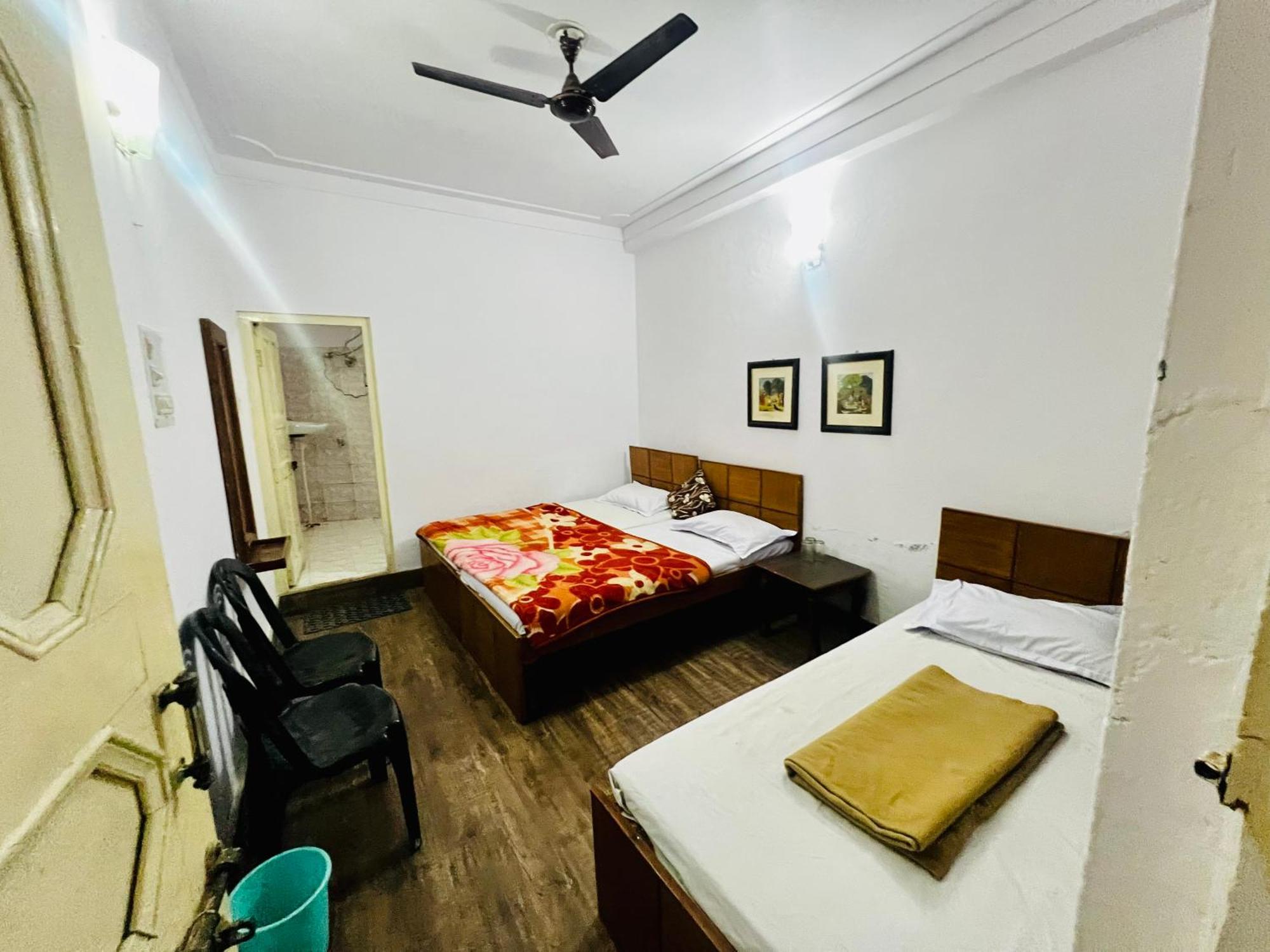 Inder Palace Barkot Exteriér fotografie